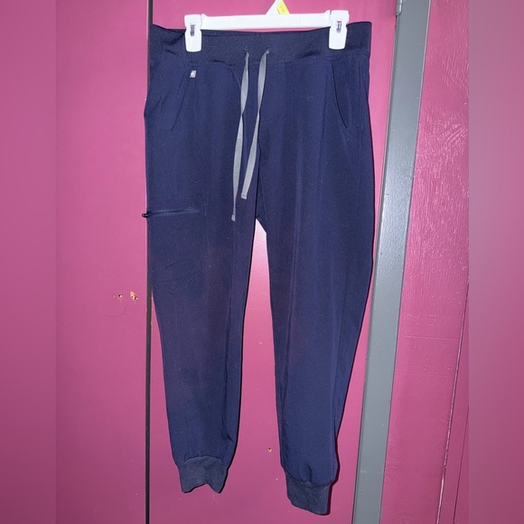*PRICE OBO* FIGS Women's Navy Blue Zamora™ - Medium Petite Jogger Scrub Pants - Picture 2 of 8